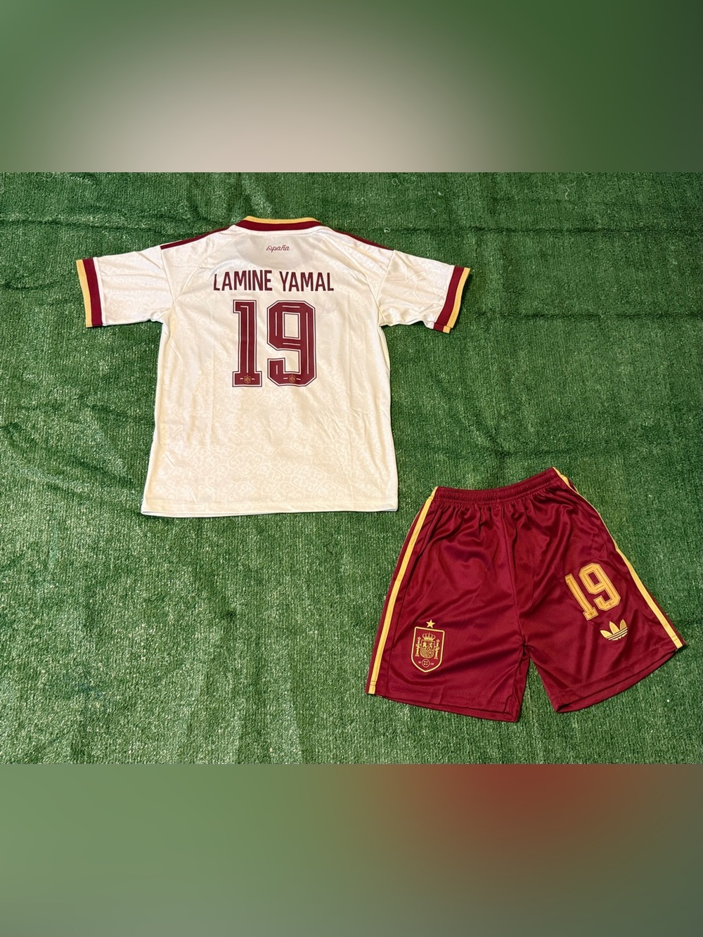 Lamine Yamal #19 Spain Away Kids Jersey 26/27 - Picture 2 of 3